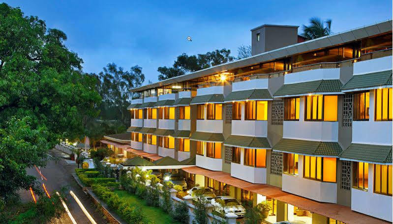 Sterling Lonavala Hotel Exterior photo